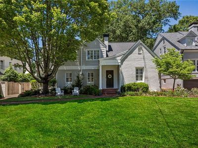 3118 Peachtree Dr NE