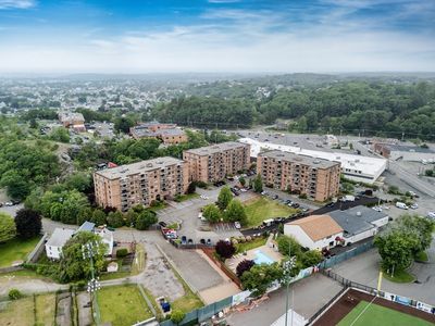 198 Locust St #1-706