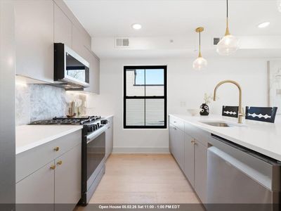 62 Gardner Ave #3