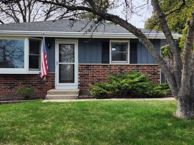 7535 South Lynhaven DRIVE