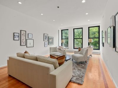 160 Commonwealth Ave APT 218