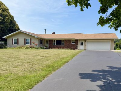 14607 Fifteen Mile Rd