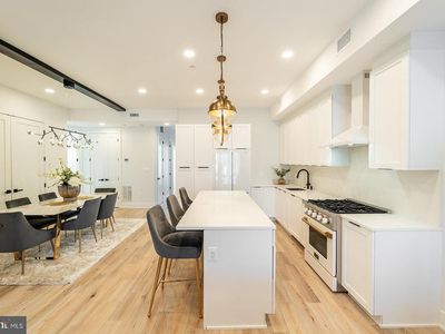 1215 Holbrook Ter NE APT 1