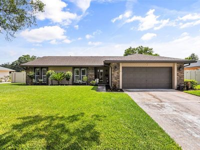 8736 Larwin Ln