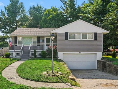 2975 Ridge Ave
