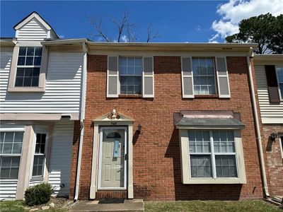 548 Hollomon Dr