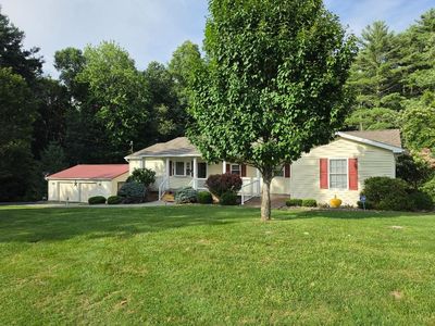 Property at 831 Country Club Dr, Beaver, WV