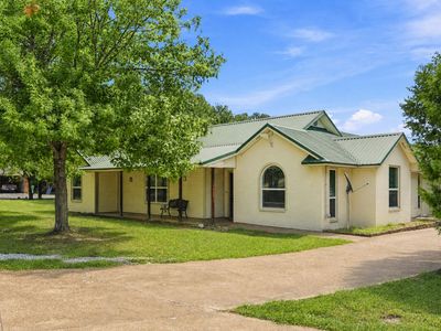 3280 Black Champ Rd