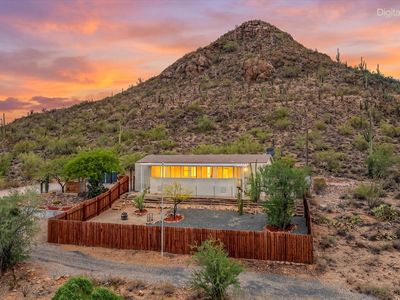 10055 W Rocky Desert Trl