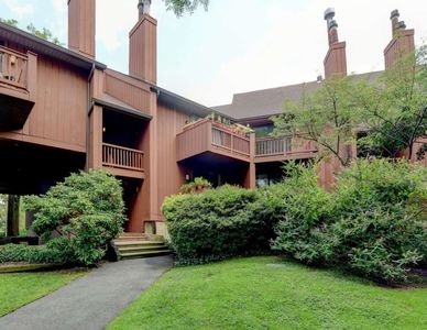 590 Sanderling Ct #590