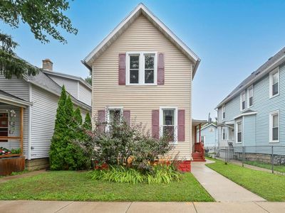 2358 South Howell AVENUE