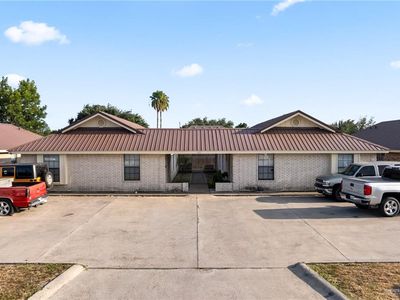 411 Date Palm St