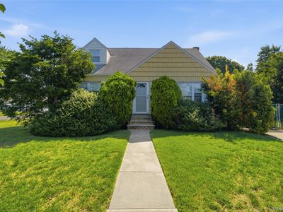 Property at 695 Eileen Court, Franklin Square, NY