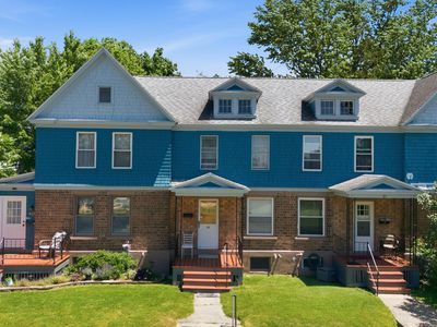 21-23-25 Taft Place