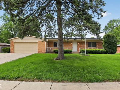 6552 Birchcrest Dr