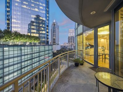1600 Post Oak Blvd Unit 802