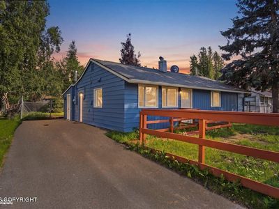 1507 Elmendorf Dr
