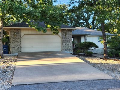 19 Dunvegan Dr