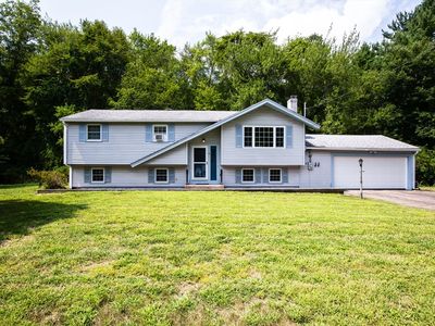 40 Fairwood Dr