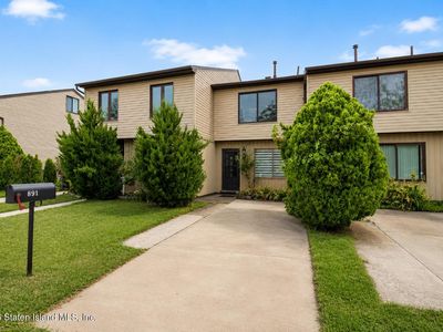 891 Patterson Ave
