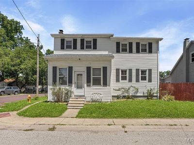 323 W Church St