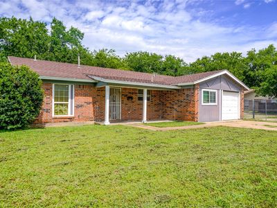 Property at 300 Coury Rd, Everman, TX