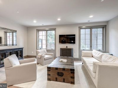 3220 Grace St NW Unit 3