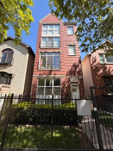 1632 W Erie St Unit 3