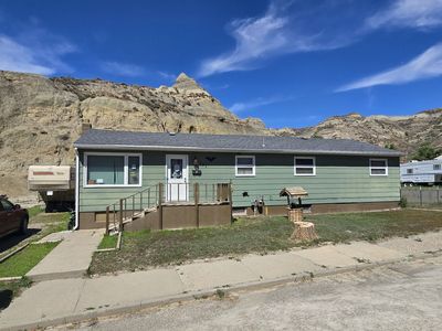 Property at 727 E Towne St, Glendive, MT