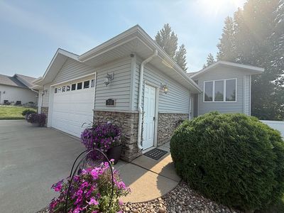 743 Shinagle Dr