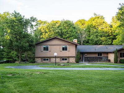 2564 Rustling Brook Ln