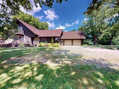 12103 755th Ave