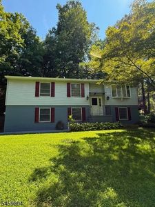 Property at 52 Scenic Dr, Hamburg, NJ
