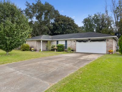 15281 Parkwood Dr N
