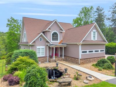 189 Beaver Lake Dr
