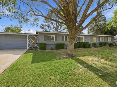 900 River Oaks Dr
