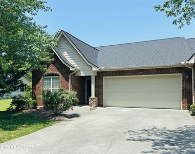 6161 E McMillan Creek Dr