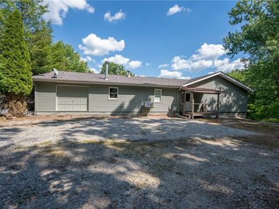 226 Antique Ln