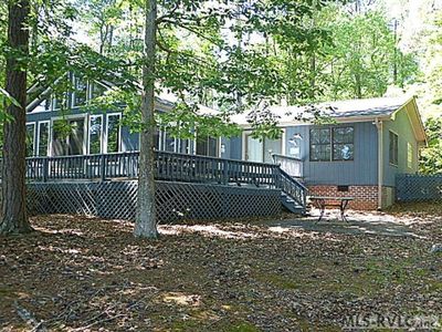 147 Woodland Pl