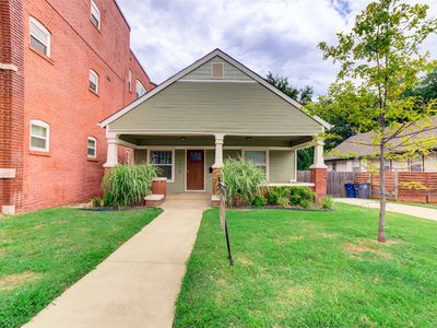 1119 N Main St