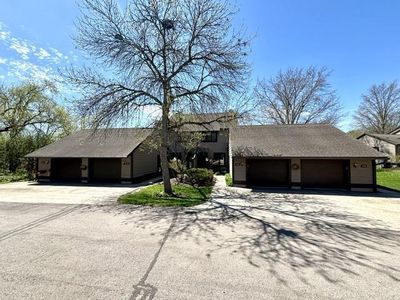 120 Glenview Court