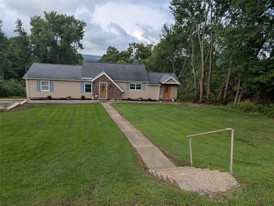 6393 McCracken Rd