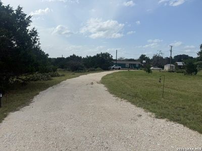 572 RIVER BLUFF CIR