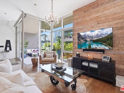 4080 Glencoe Ave Unit 317