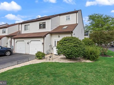 Property at 19 Cinnamon Dr, Lumberton, NJ