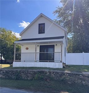 82 Middle St
