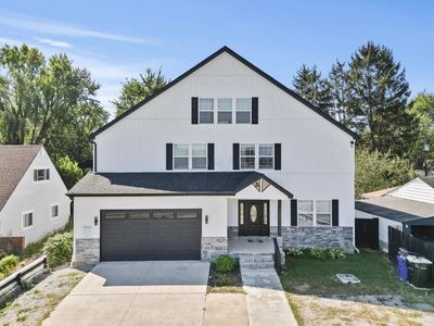 4677 E Livingston Ave