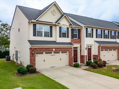 8 Irvington Dr