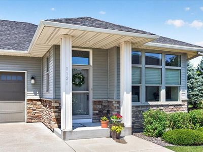 1121 Willowbrook Cir