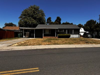 2175 De Ovan Ave